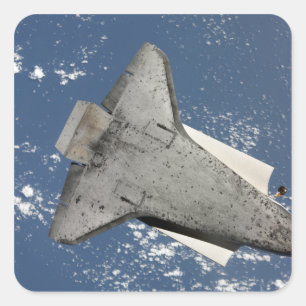 Die Unterseite des Space Shuttles Discovery 2 Quadratischer Aufkleber