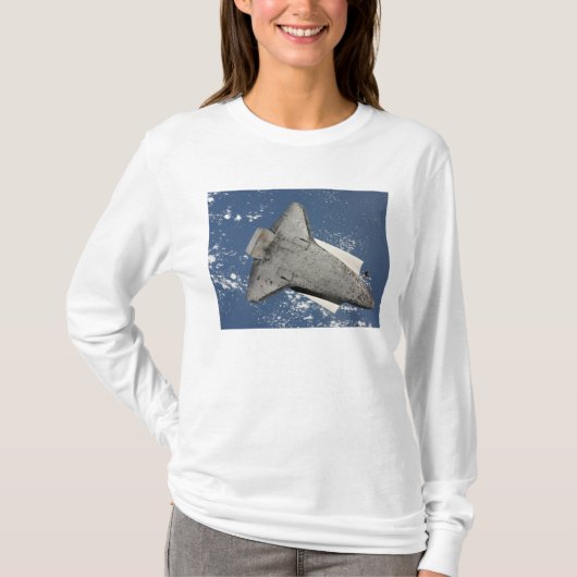 Die Unterseite des Space Shuttles Discovery 2 T-Shirt (Vorderseite)