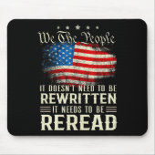 Die US-Flaggenverfassung der USA muss neu gelesen  Mousepad (Vorne)