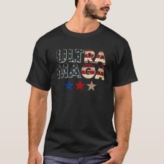 Die USA-Fahne bricht auf Ultra-Maga zurück T-Shirt