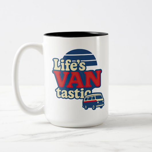 Die VANtastic Red Cream Blue Edition von Life Zweifarbige Tasse (Links)