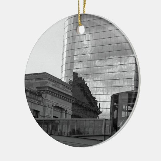 Die Verbindung Keramikornament (Links)