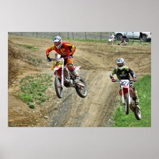 Die Verdoppelung des großen Hügels Poster (Vorne)