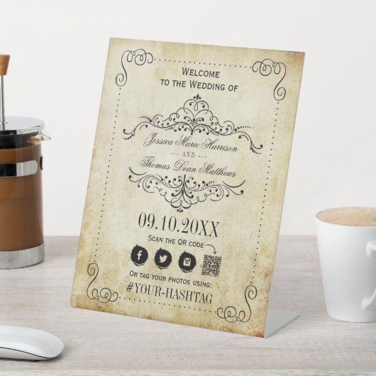 Die Verzierte, Geblüht Hochzeitskollektion des Jah Sockelschild (In SItu)