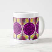 Die Vibration des Lichts Jumbo-Tasse (Vorderseite Rechts)