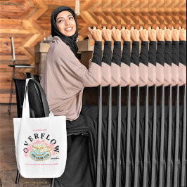 Die von Adiela Akoo entworfene ÜBERFLOW-Tasche Jumbo Stoffbeutel