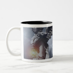Die Währung der Zeit Zweifarbige Tasse