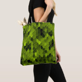 Die Waldfläche.. Tasche (Von Nahem)