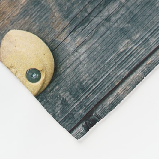 Die Wände sind aus vierbraunem Holz Fleecedecke (Ecke)