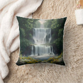 Die Wasserfall-Landschaft Kissen (Decke)