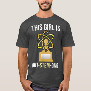 Die weibliche Gleichheit dieses Mädchens übertriff T-Shirt