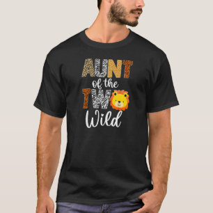 Die weibliche Tante des Zwei-Wild-Baby-Löwe 2. Geb T-Shirt