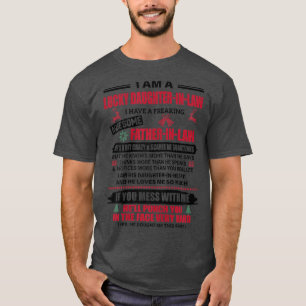 Die weibliche TochterImGesetz hat einen Phantastis T-Shirt