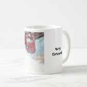 Die Weihnachtstasche im Schnee Kaffeetasse (VorderseiteRechts)