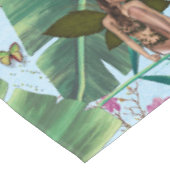 Die weishäufige Fantasiewelt Tischdecke (Schrägansicht)