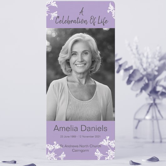 Die weiße Blume zum Feiern der Lebensfotokarte Einladung