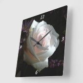 Die weiße Rose - Quadratische Wanduhr (Winkel)