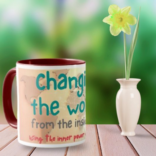 Die Welt von der Inside Out-Tasse verändern Tasse