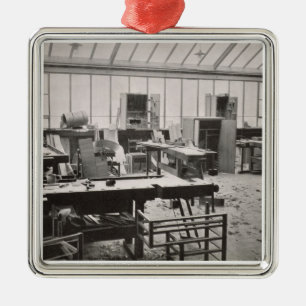 Die Werkstatt des Tischlers, von den Werkstätten Silbernes Ornament