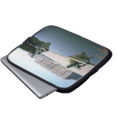 Die Westen-oder Garten-Fassade angesehen vom Laptopschutzhülle (Vorne Knopf)