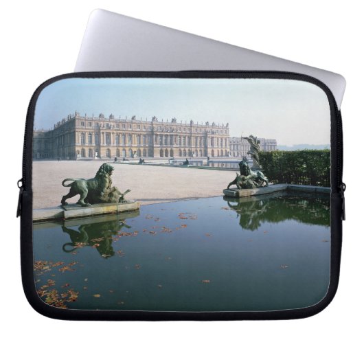 Die Westen-oder Garten-Fassade angesehen vom Laptopschutzhülle (Vorderseite)