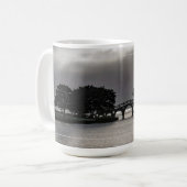 Die Whalehead-Brücke Kaffeetasse (Vorderseite Links)