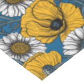 Die Wiese in Gelb und Blau Tischdecke (Schrägansicht)