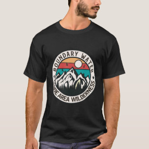 Die Wildnis der Kanufahrer im Grenzgebiet T-Shirt