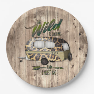 Die Wildnis ruft und ich muss ins Camping gehen Pappteller