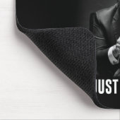 Die Wirklichkeit ist nicht hinter mir her, sondern Mousepad (Ecke)