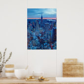 Die Wolkenkratzer von Manhattan sind beleuchtet Poster (Küche)
