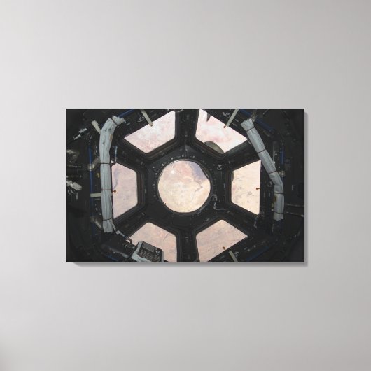 Die Wüste der Sahara, die durch die Fenster sichtb Leinwanddruck (Vorderseite)