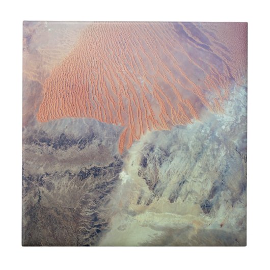 Die Wüste der Sahara in Algerien, Nordafrika. Fliese (Vorderseite)