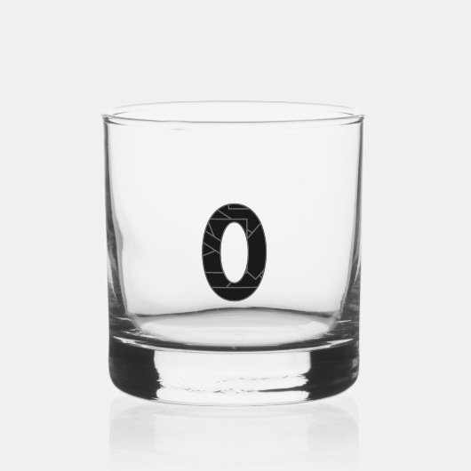 Die Zahl Null (0) in schwarz Whiskyglas (Vorderseite)