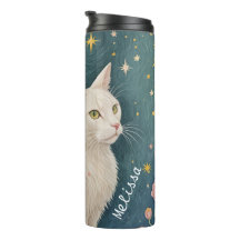 Die zauberhafte weiße Katze mit grünen Augen