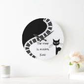 "Die Zeit ist immer jetzt" Große Wanduhr (Zuhause)