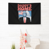Die Zuhause von Präsident Trump Daddy bringt Ameri Banner (InSitu)