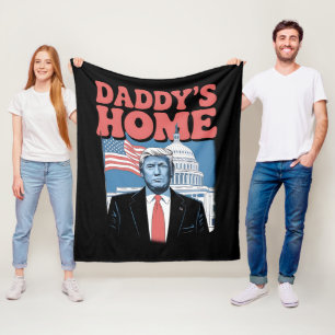 Die Zuhause von Präsident Trump Daddy bringt Ameri Fleecedecke