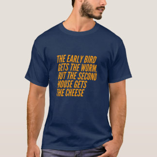 Die zweite Maus bekommt den Käse T-Shirt