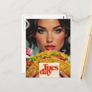 Dienstag Frau mit einem Taco Postkarte