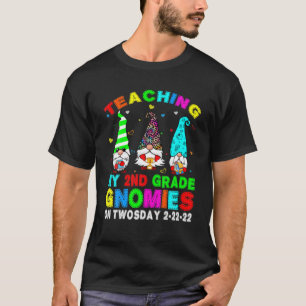 Dienstag Funny Gnomies 2. Februar 2022 22 Tag 02 T-Shirt