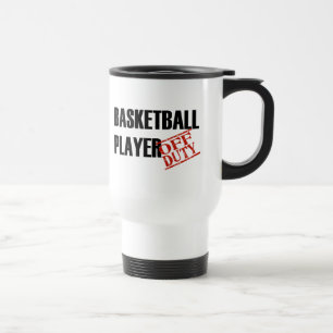 Dienstfreier Basketball-Spieler Reisebecher