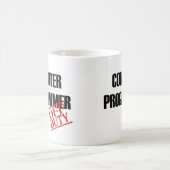 Dienstfreier Computerprogrammierer Kaffeetasse (Mittel)