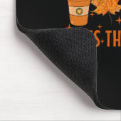 Dies ist die Jahreszeit Pumpkin Gewürz Latte Hallo Mousepad (Ecke)