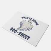 Dies ist ein Boo Sheet Sassy Ghost Fußmatte (Schrägansicht)