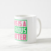 Dies ist eine wichtige AKA-Studentinnenverbindung Kaffeetasse (VorderseiteRechts)