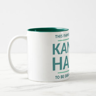 DIESE FAMILIE STIMMT FÜR ... ZWEIFARBIGE TASSE