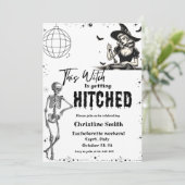 Diese Hexe bekommt HitchedBachelorette Weekend Einladung (Stehend Vorderseite)