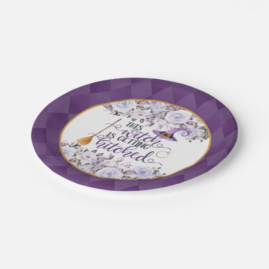 Diese Hexe wird angeheftet Papierplatte - Bläserei Pappteller (Schrägansicht)