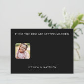 Diese Kinder werden 3 Fotos heiraten Einladung (Stehend Vorderseite)